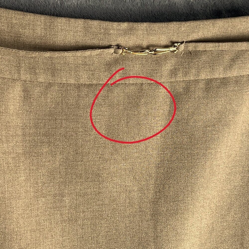 Pierre Cardin Tan Pencil Skirt Women’s 36X Mini Lined Preppy Soft Academia Work - Picture 11 of 11